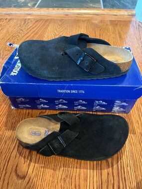 Birkenstock Black Suede Boston Clogs - 6 narrow new